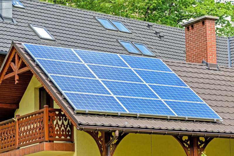 chauffagiste-ST MANDRIER SUR MER-min_solar-panels-1477987